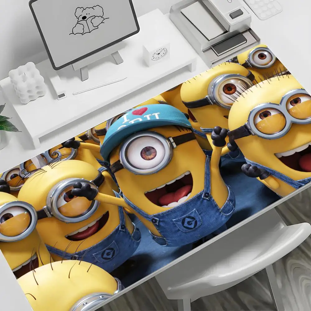 

Коврик для мыши с мультяшными аниме-персонажами M-Minions, большой коврик для клавиатуры и мыши, нескользящий, с инерционной навигационной системой, резиновый игровой коврик для мыши, для использования на коленях