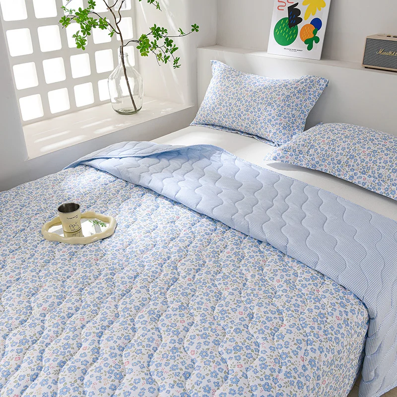 Summer Thin Quilted Breathable Quilt Soft Skin-friendly Comfortable Quilt Machine Wash Cooling Blanket Home Hotel Bedding 얇은 이불