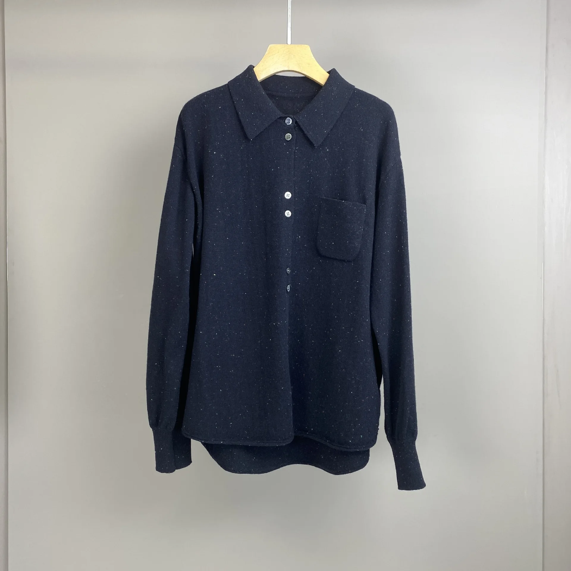 

Осень-зима 2022, новая модная универсальная темпераментная рубашка из чистой шерсти с цветочным принтом и лацканами, с длинными рукавами