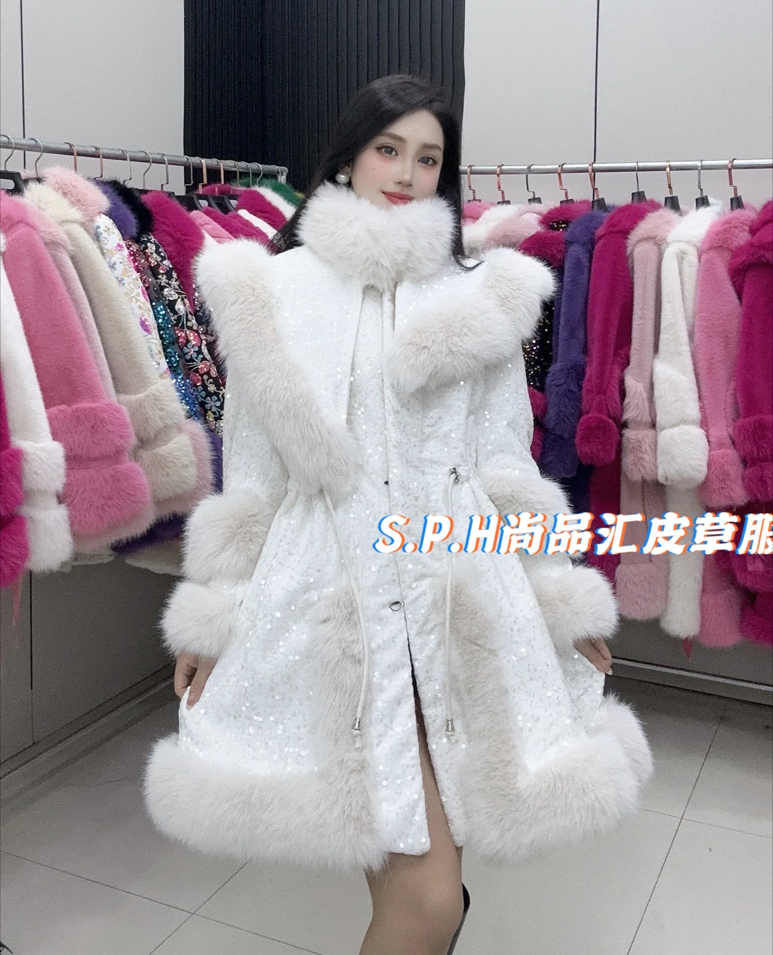 2024 Winter Warm Luxury Sequined Mid Length Faux Fur Coat Women Temperament Elegant Cape Fashion Zipper Jacket Sweet Pink Jacket