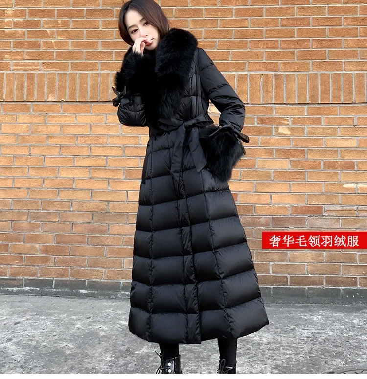 2023 Winter New Fashion Women Down Jacket with Black Large Fur Neck Slim Fit Long Coat 90% White Duck DownThickened Women Parkas