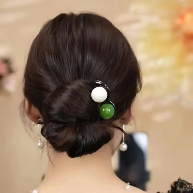 Green Simple Beaded Three-Tooth Back of Hair Styling Elegant Hairpin