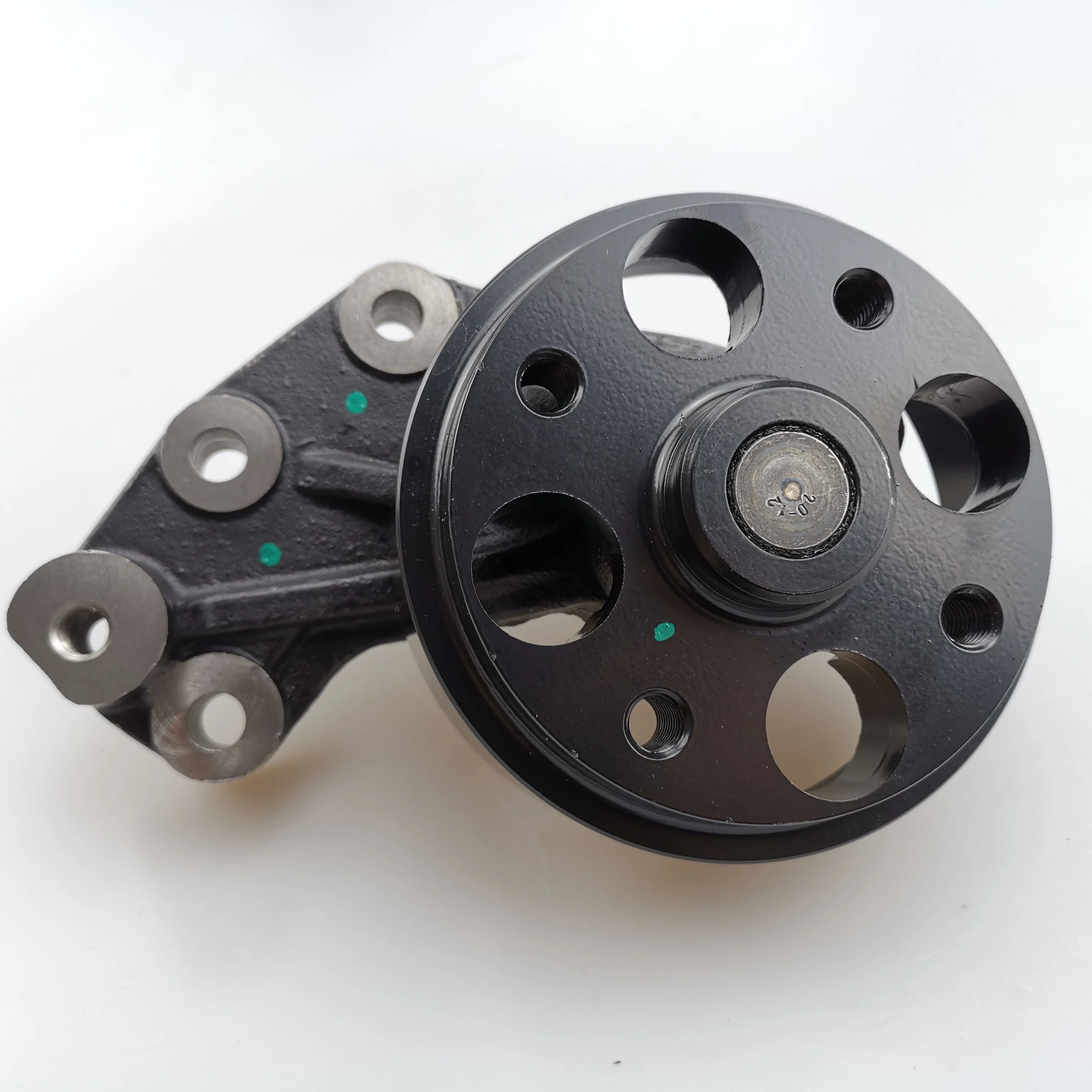 

SAIC MAXUS T60 Оригинальное сиденье подшипника вентилятора C00093558