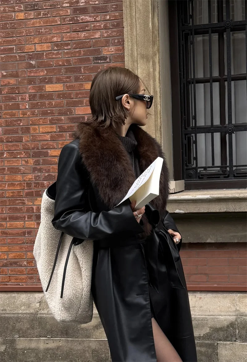 Women's Coat 2025 Autumn New Black Long-Sleeve Faux Fur Collar Detachable Leather Trench Coat Stylish and Fashionable