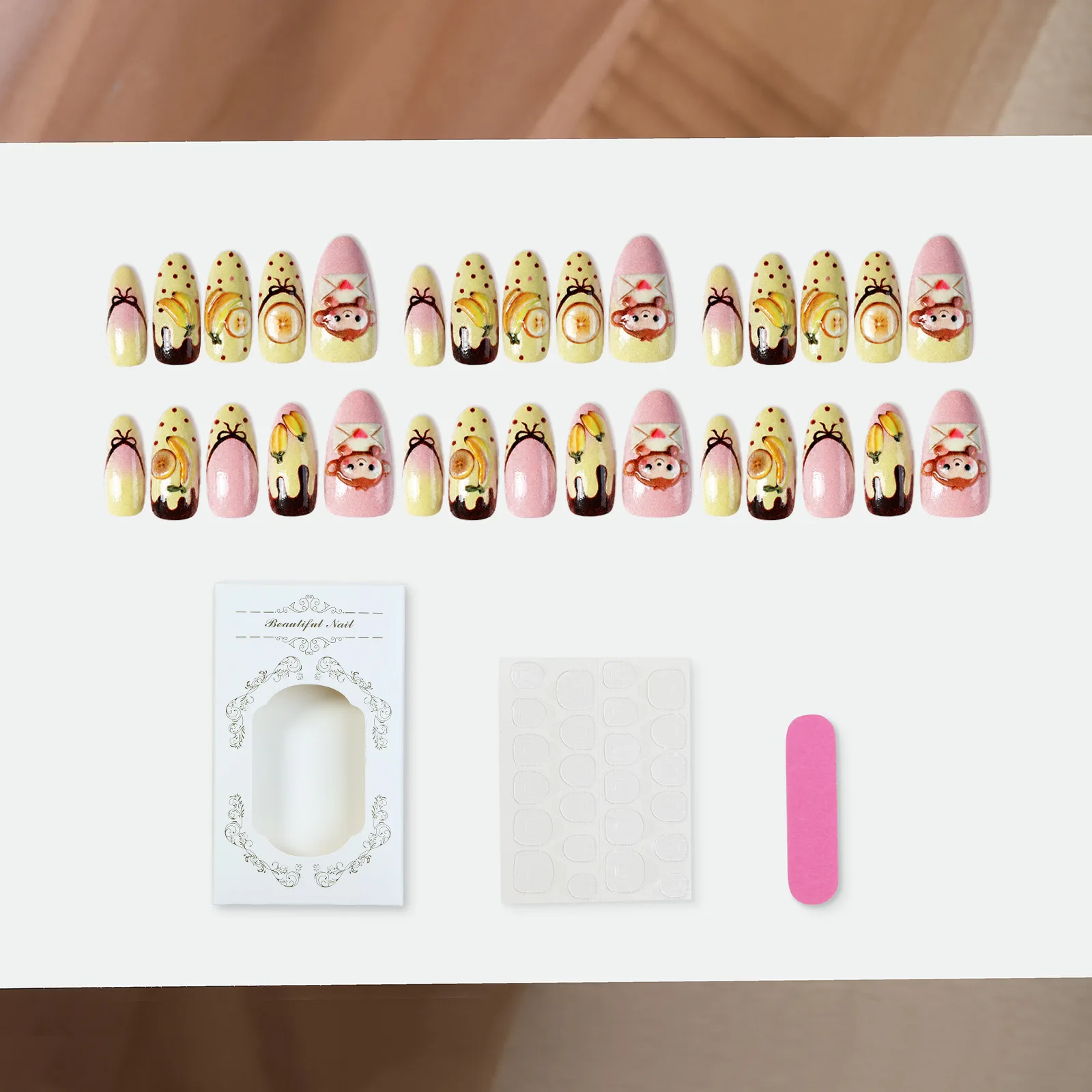 30 Stück Press-On-Nägel, niedliche 3D-Affen-Bananen-Kunstnägel, kurze Mandelform, Nude, Gelb, Pink, Nagelspitzen mit vollständiger Abdeckung für Frauen und Mädchen – Detail 5