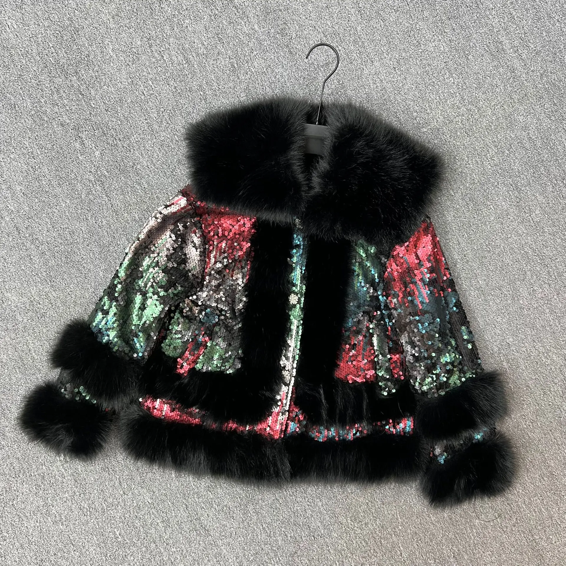 الصناعة الثقيلة الترتر المرقعة سميكة مريحة معطف فروي للنساء 2025 شتاء جديد لينة فو الثعلب الفراء سترة قطن