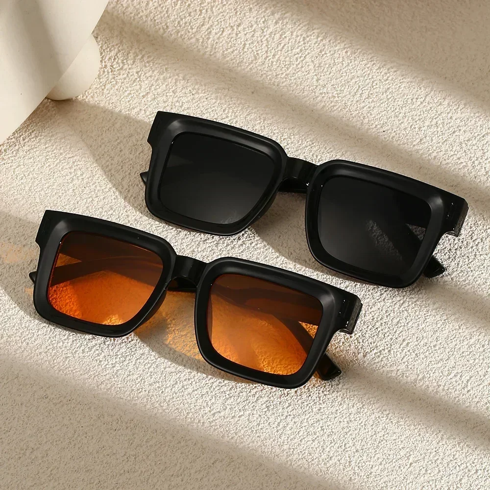 Modische Retro-Sonnenbrille für Damen und Herren, Runde Vintage-Quadratische Sonnenbrille, Unisex Schwarze Retro-Klare Outdoor-Spiegelbrille