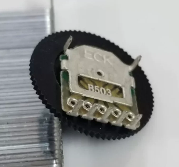 10PCS 16*2MM B102/103/203/503 1K/10K/20K/50K Duplex Single Dual Dial Potentiometer Double Gear Tuning Potentiometer 50K B503