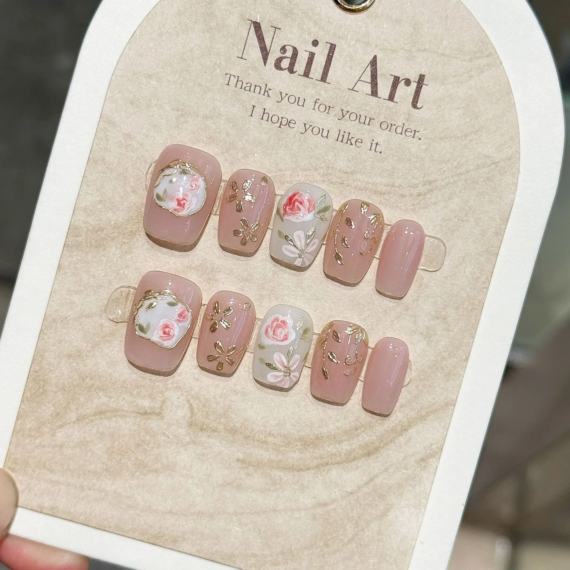 

10 шт., короткие румяна с квадратной головкой, розовые накладные ногти, простые летние охлаждающие маникюрные ногти, белые 3D цветы, модные носимые типсы для ногтей