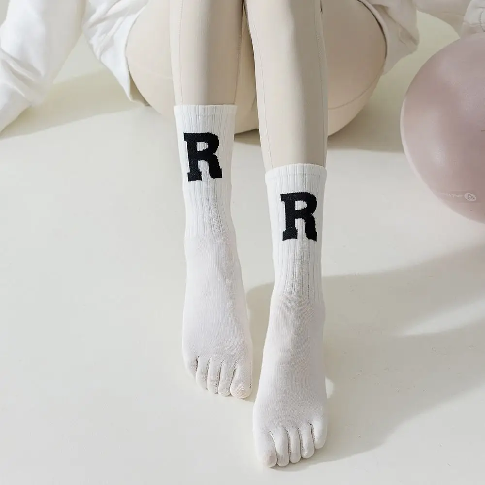 Elastic Soft Non-slip Cotton Letter Running Non-slip Sports Female Hosiery Split Toe Socks Middle Tube Socks Five-Finger Socks