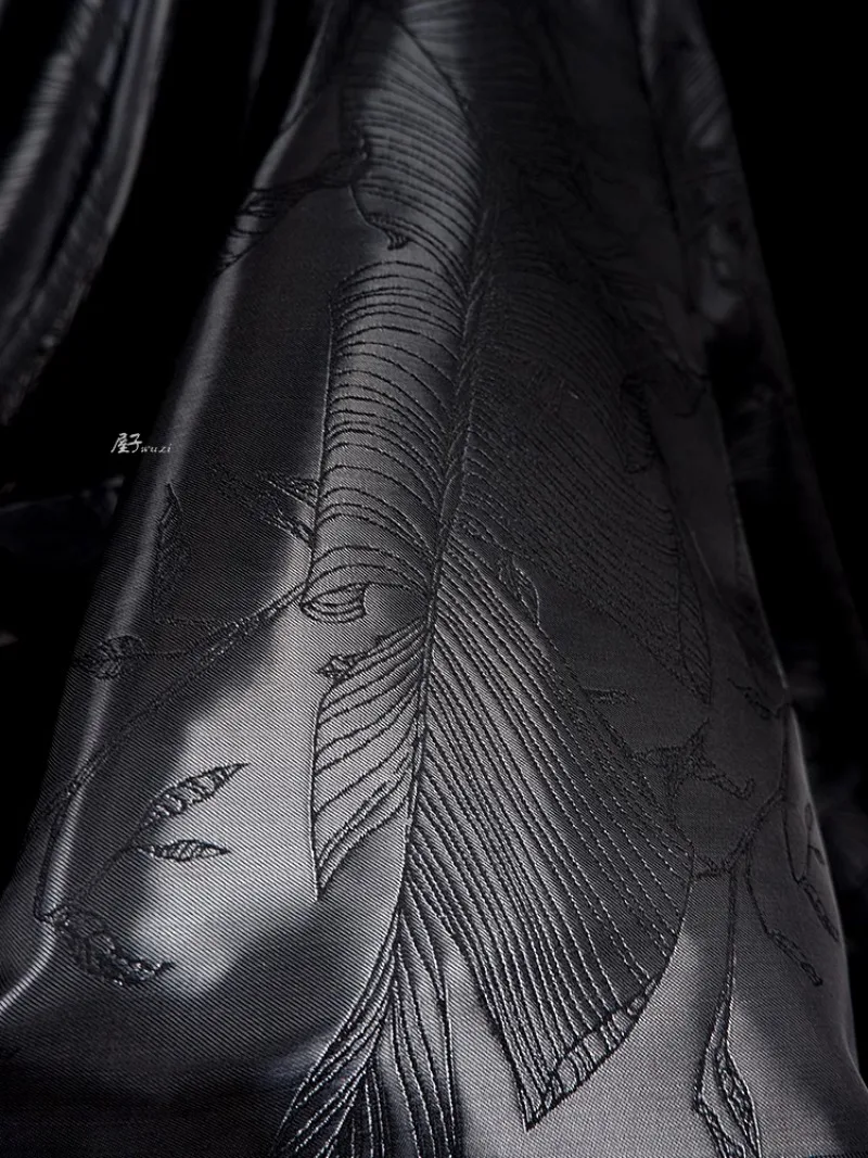 

[New Product] Imitation Metal Liquid Crystal Satin Fashion Fabric Windbreaker Dress Banana Leaf Pattern Designer Fabric
