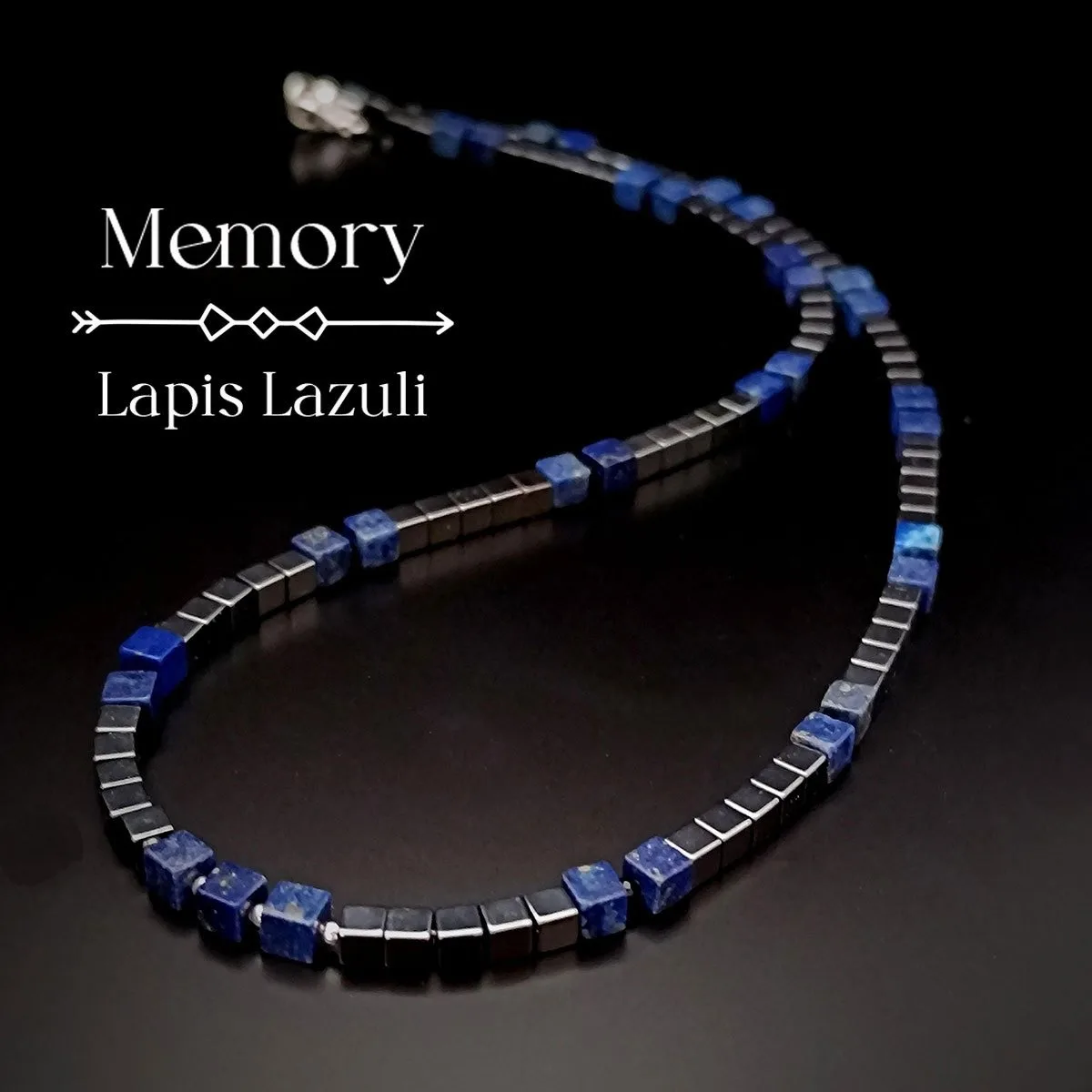 Vintage-style lapis lazuli square bead memory necklace, handmade natural stone skin-friendly jewelry, suitable for daily wear and gift giving. Natural materials may have color variations and imperfections
