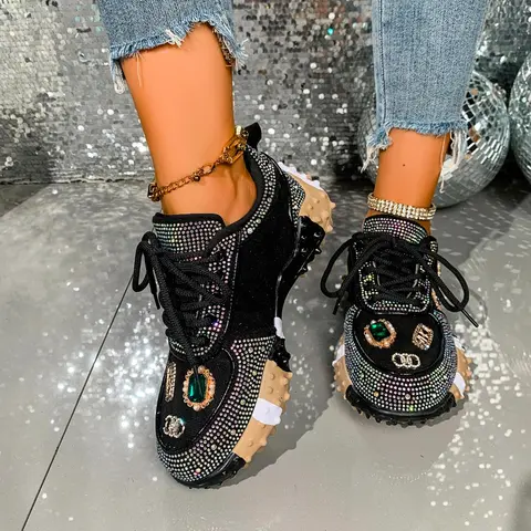 고급스러운 두꺼운 밑창 레이스업 큐빅 장식 패셔너블하고 편안하며 미끄럼 방지 및 통기성 좋은 여성 스포츠화