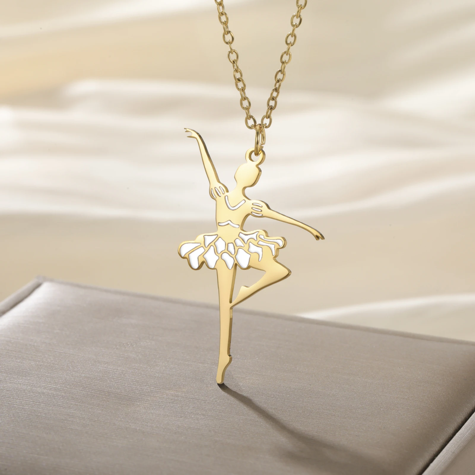 COOLTIME Gymnastik Anhänger Halskette für Frauen Edelstahl Mode Sport Ballett Tänzerin Halskette Turnerin Schmuck Neue – Detail 17