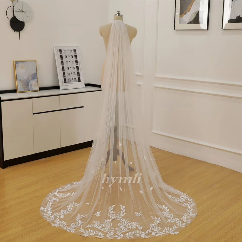 1 Tier Cathedral / Chapel Length Bridal Veil Leaf Lace Wedding Veil Metal Comb