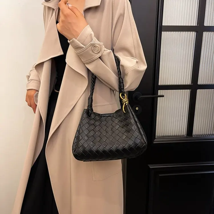 Borsa a tracolla in tessuto alla moda per donna 2025 con tracolla regolabile, borsa a tracolla testurizzata in morbida ecopelle, zaino casual alla moda