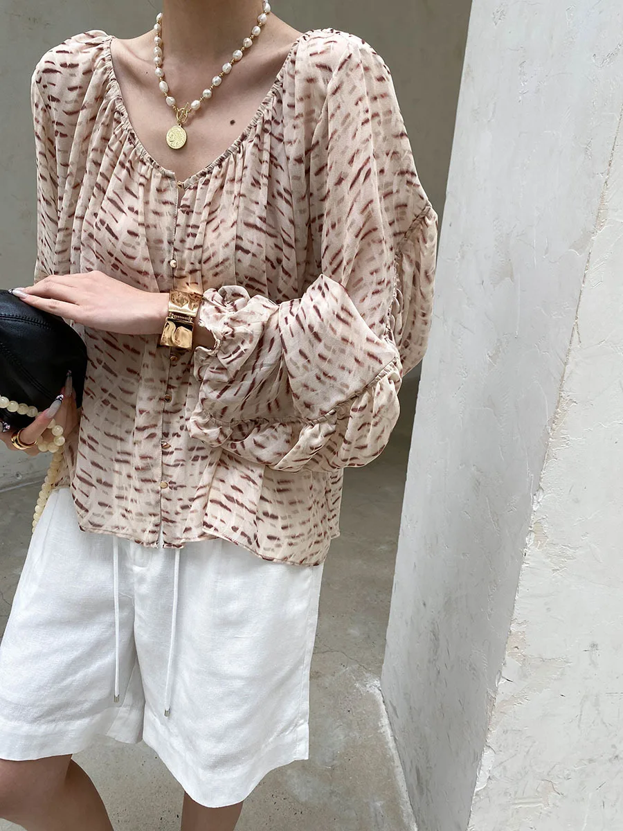 Sommerliches Damen-Shirt mit lässigem Muster, V-Ausschnitt, lockerer und atmungsaktiver Laternenärmel – Detail 9