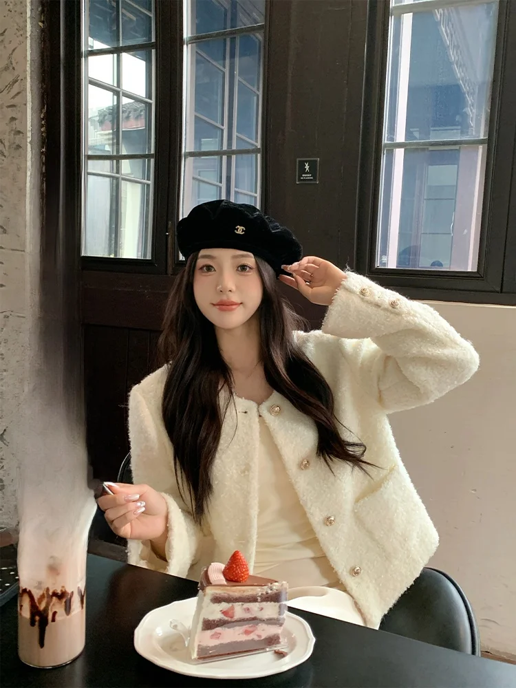 

Nora Studio Women's White Woolen Jaet round Ne ort Top Ele Ladylike Commute Sle 50% Wool 50% Polyester