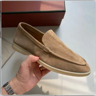 BILLIONAIRE SIJITONGDA   The 2024 Spring Collection Has Launched A Sports Shoe Style Made Of Soft Deer Skin, Which Combines