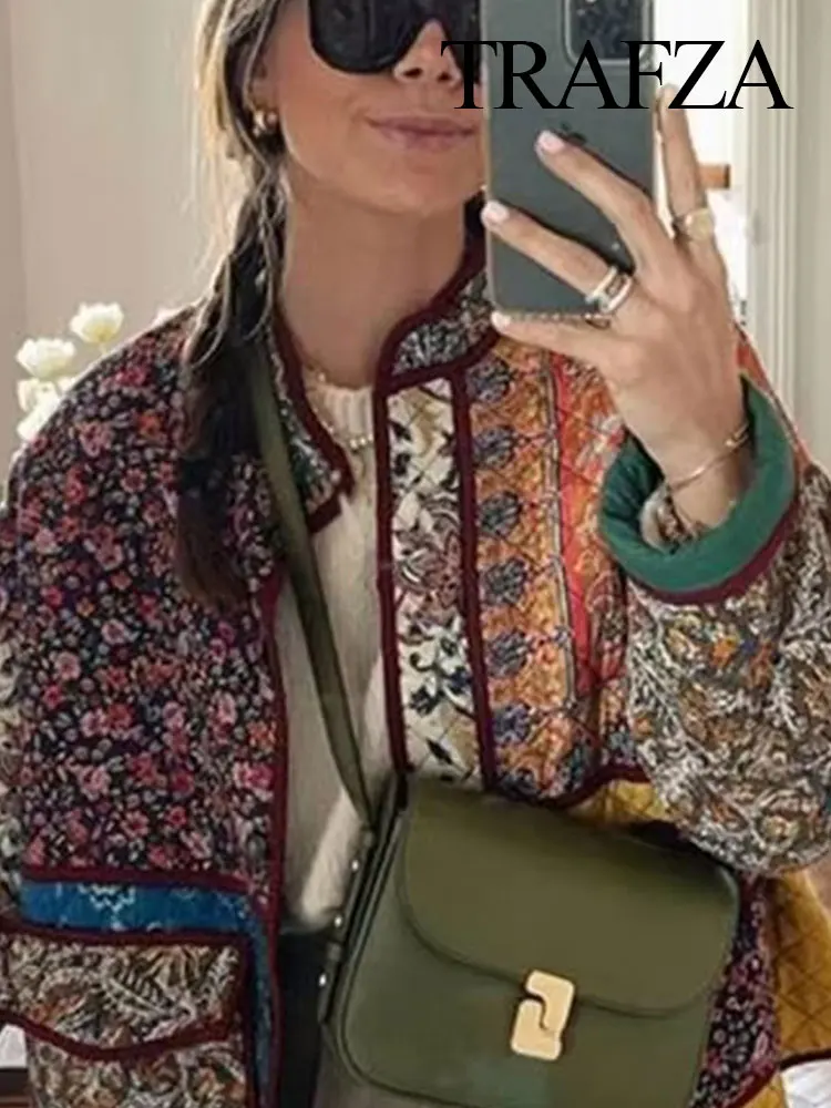 Trafza 2024 neue floral bedruckte Baumwoll jacke für Frauen Langarm Patchwork Tasche Kontrast farben Knopf ethnischen kausalen Mantel