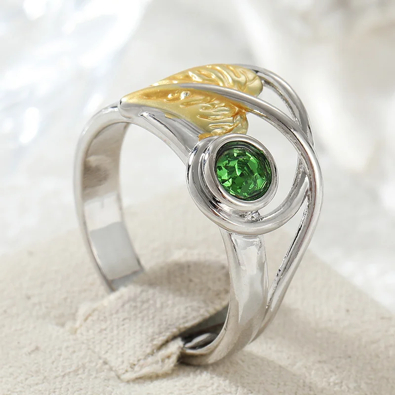 Simple Leaf Pattern Inlay Green Synthetic Zircon Ring For Women Daily Commuting Fresh Fashion Ring Exquisite Jewelry Accessory