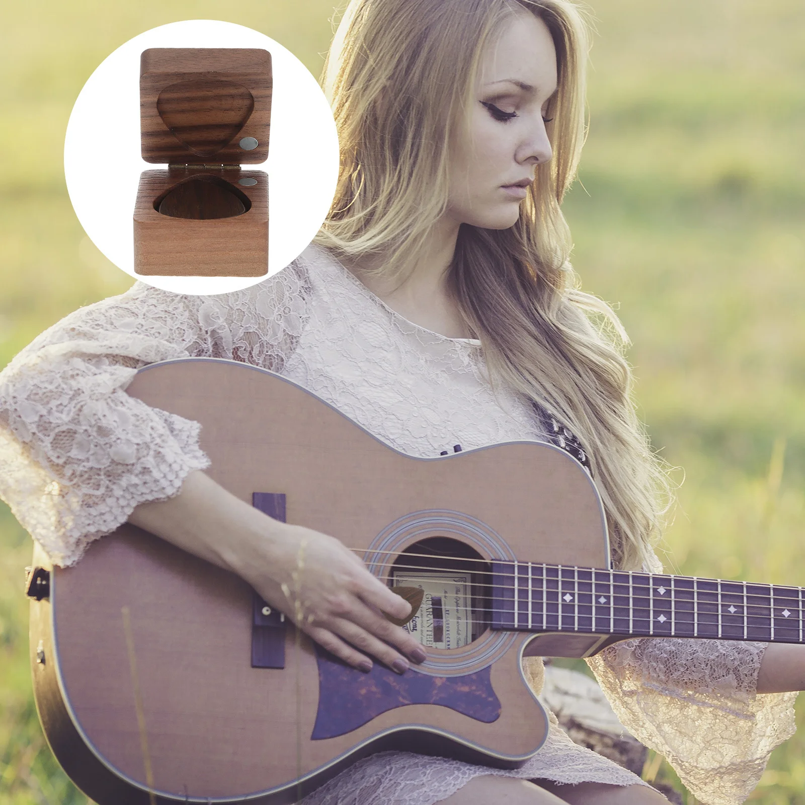 

1Set Wooden Guitar Pick Holder Durable Folk Electric Wood Plectrum Professional Guitar Performance Accessory Finger Protection