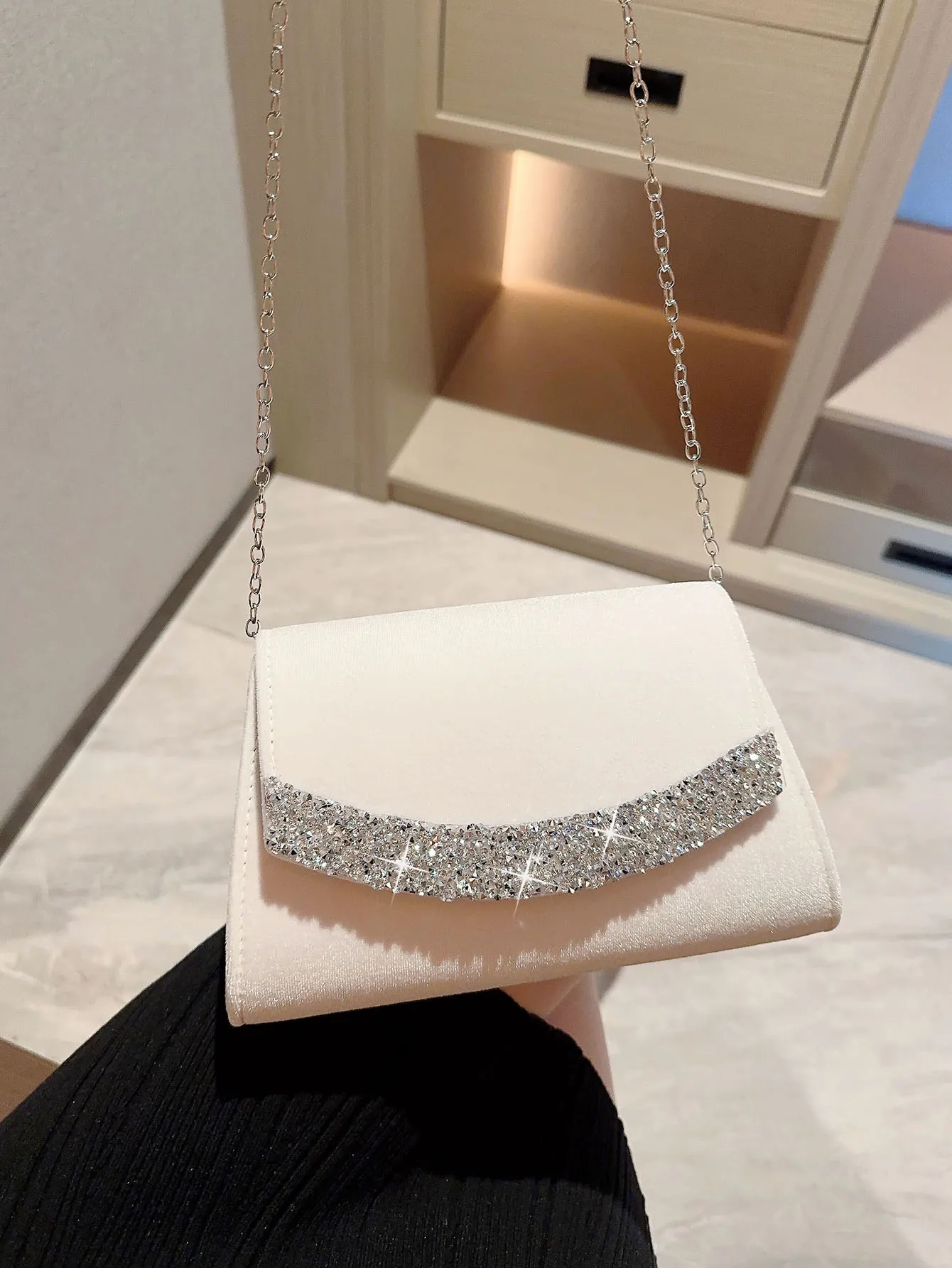 A Shiny Rhinestone Velvet Evening Dress Bag Hand Evening Bag Romantic white Wedding Bag Banquet Bag Bridal Bag Chain Bag Formal Party Bag Prom Bag