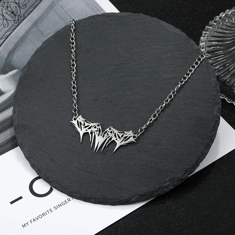 

Fashion Hip Hop Thorns Necklace Rock Punk Stainless Steel Pendant Unisex Vintage Jewelry for Halloween Party Gift