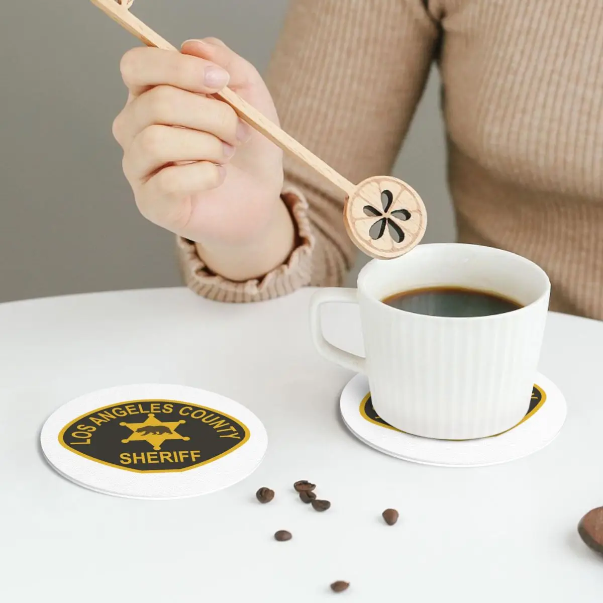 

Подставки для отдел шерифа округа Лос-Анджелес, кожаные салфетки, нескользящие изоляционные кофейные коврики для подушечек, набор из 4 шт.