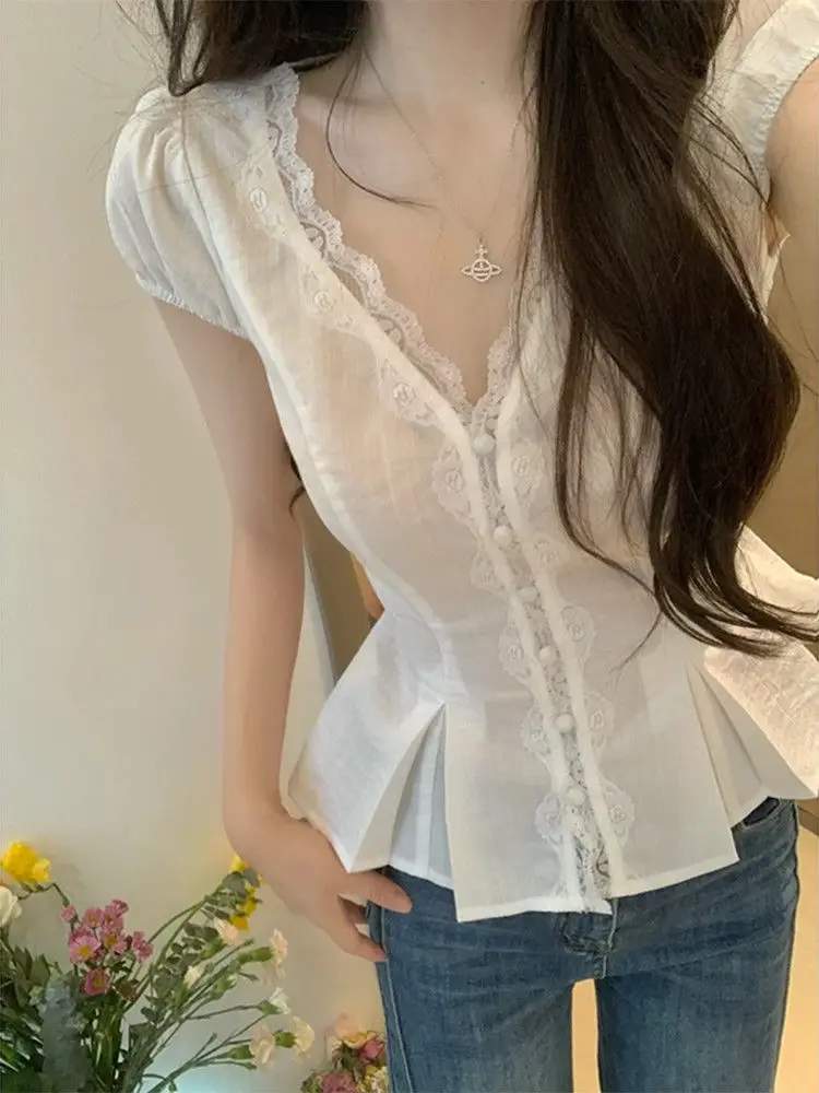 

French Lace Stitching Niche Design Shirt Women's Summer New Sweet Style Tops