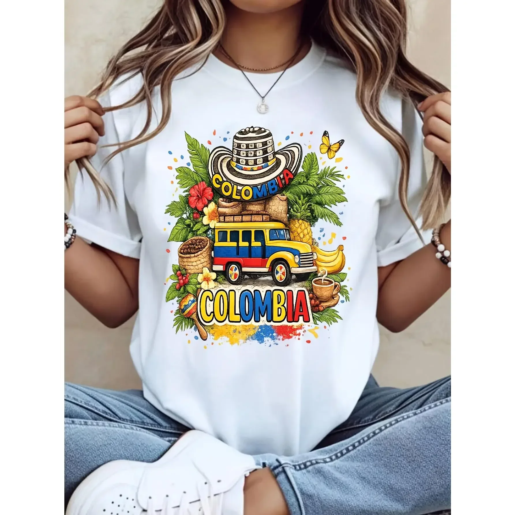 Women's Casual Graphic T-Shirt - Colombia Travel Culture Design, Short-Sleeve Breathable Essential Fabric Tops, Summer Vacation Wear for Travelers & Colombia Lovers,sohochic