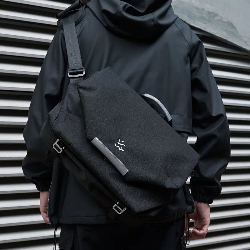 Torba na laptopa MOYYI Design, duża, męska, wodoodporna torba podróżna na ramię, torba crossbody, odblaskowa torba rowerowa, torba szkolna/uniersytetowa