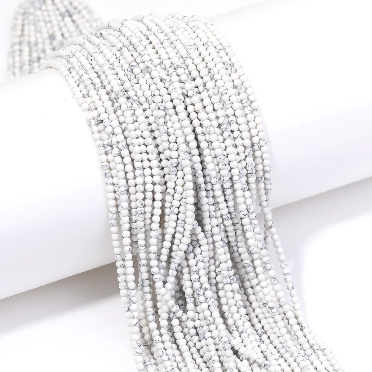 Weißer Howlith, Türkis, rund, lose Mini-Perlen, 2 mm, für DIY-Halskette, Armband, Schmuckherstellung, Zubehör, Großhandel, 1 Streifen