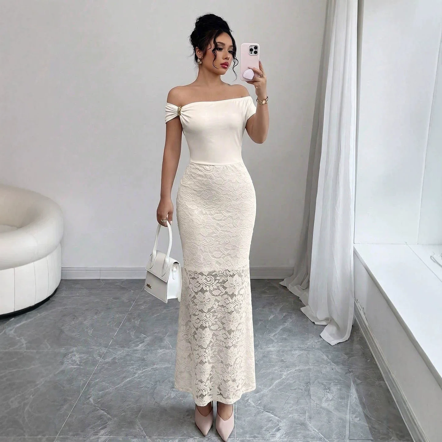 Elegant Lace Gown. With Metal Buckle, Off-shoulder Top, And Full-body   Floral. Lace Pattern, Smart Fit, Fishtail Long Clothes