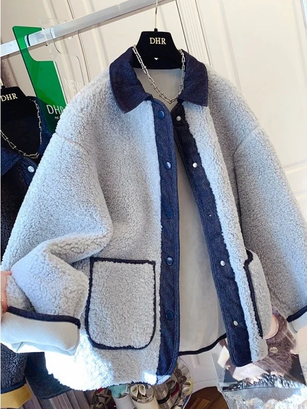 

Пальто женское утепленное из денима премиум-класса с вставками из овечьей шерсти, большие размеры, осенне-зимнее, новинка, теплое, с декоративными пуговицами