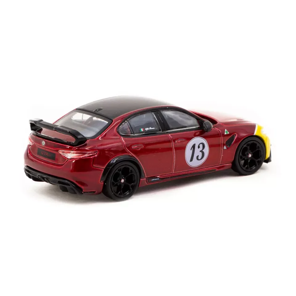 Tarmac Works 1/64 Giulia GTAm Red Yellow Diecast Scale Model Car Collection Limited Edition Hobby Toys