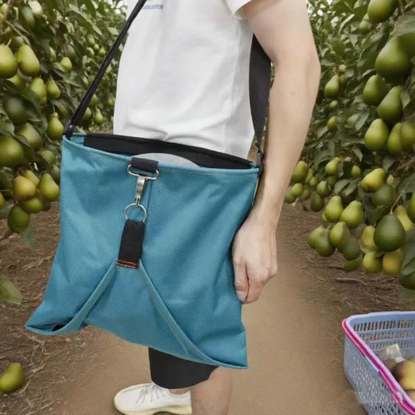 Fruit Picking Apron Bag Quick-Release Apron with Collecting Pouch Picking Bag with Shoulder Straps Wide-Mouth Long-Lasting