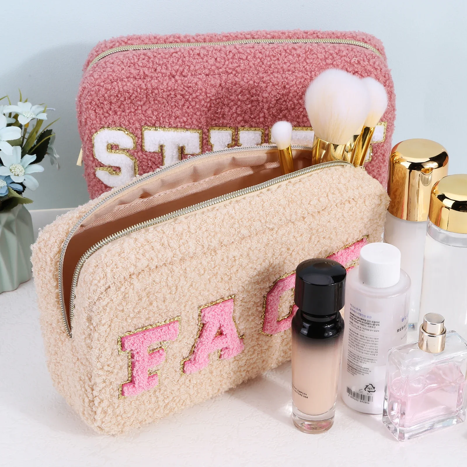 Preppy Plush Makeup Bag Chenille Letter Fluffy Cosmetic Storage Pouch Large-capacity Zippered Travel Toiletry Bag for Women