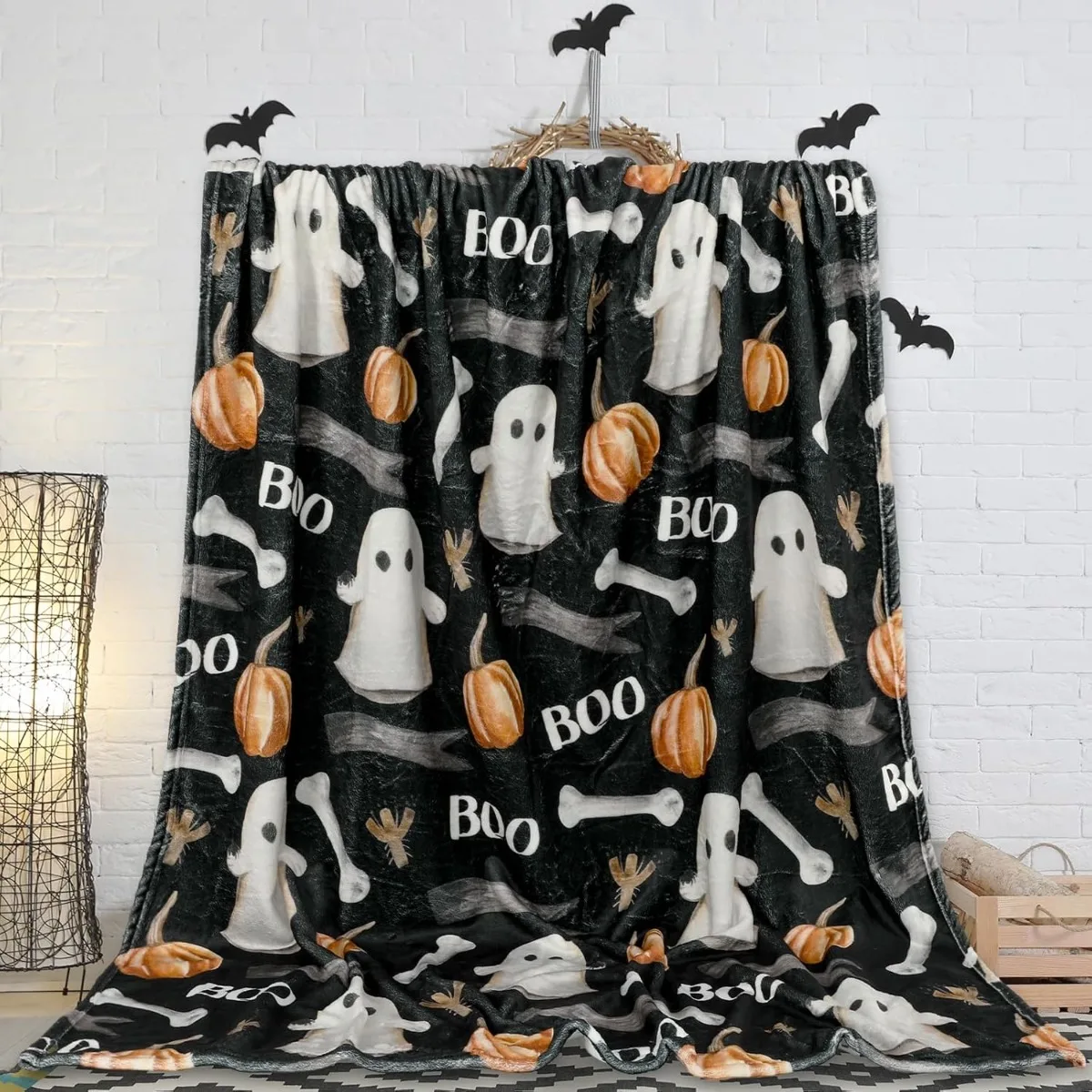 1 Printed Design Minimal Retro Single-Sided Halloween Flannel Throw Blanket, Soft Warm Easy Pumpkin Ghost Bat Print, Multi-Size Cozy Blanket for Sofa Living Room, Aesthetic Halloween Home Decor Gift