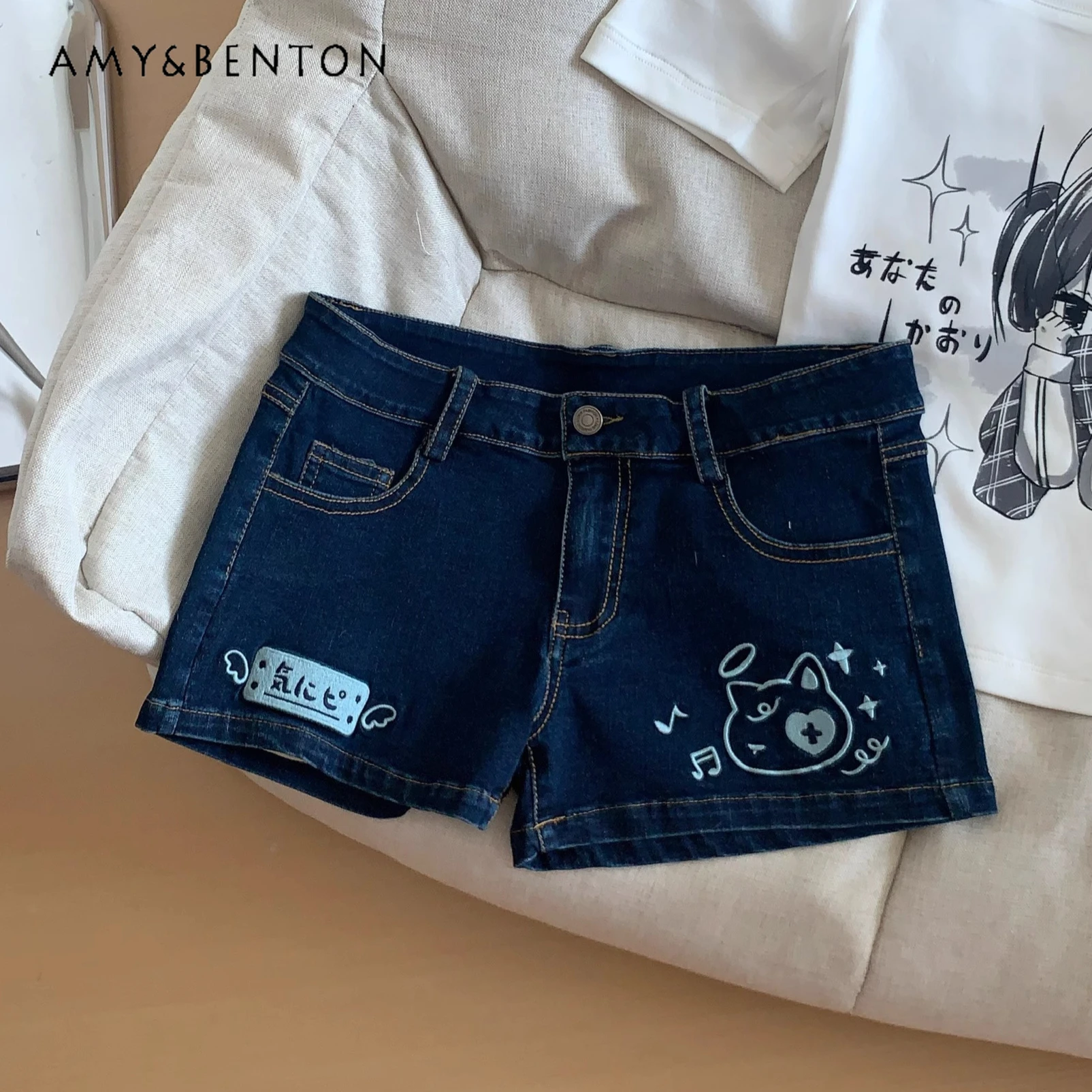 

Cute Cartoon Embroidered High-waisted Stretch Jeans Women Summer New Sweet Spice Girl Slim Jeans Versatile Daily Casual Shorts