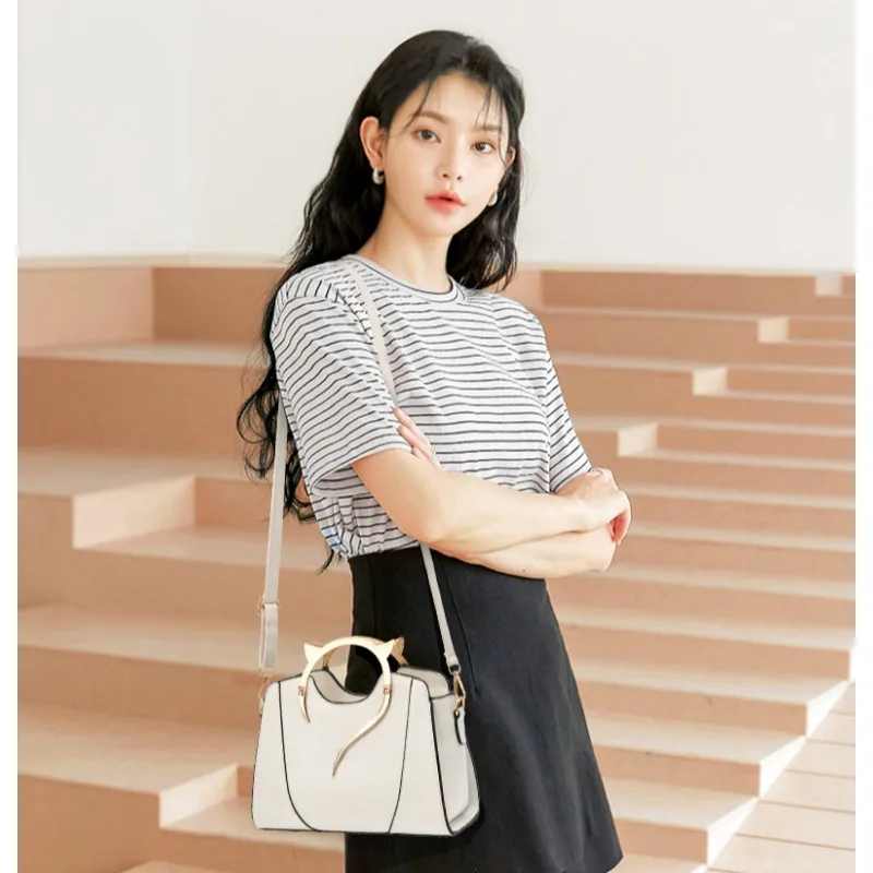 Fashion Leather Shoulder Bag Chain Purse for Women Small Purse Crossbody Bags  Women Trendy Underarm Bag Square Satchel Handbag