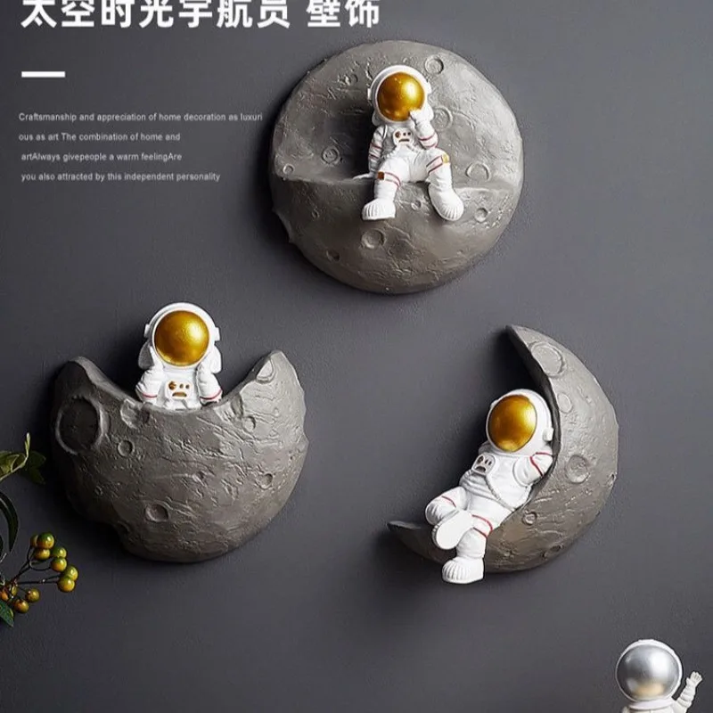 

Nordic Three-dimensional Resin Astronaut Wall Decoration Creative Children's Room Wall Decoration Pendant Astronaut Decoration