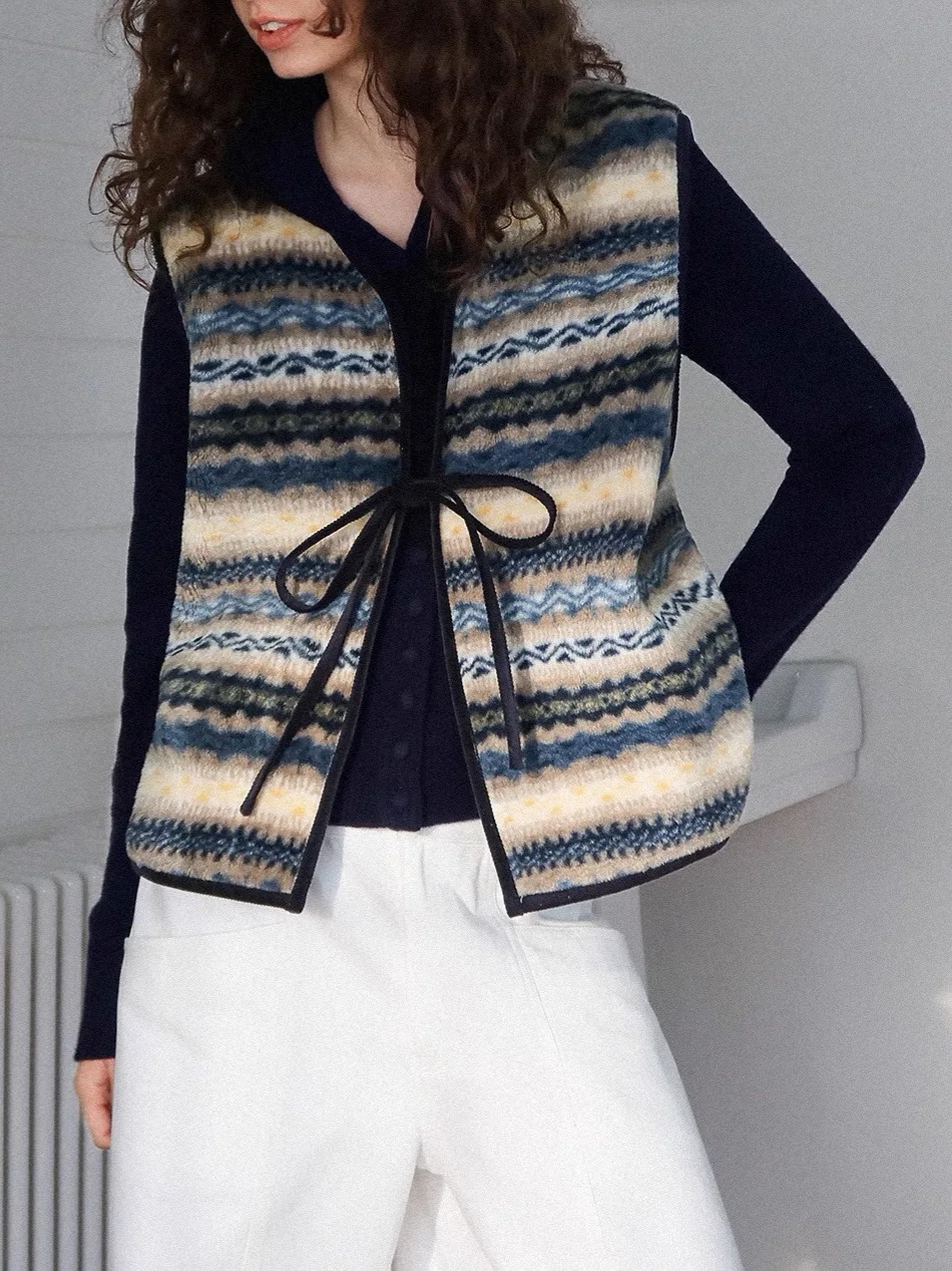 

Female new spring Retro contrasting pattern velvet butterfly tie strap can be folded through loose vest