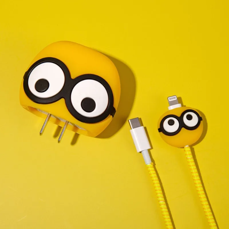 Minions Cable protettivo Cartoon Phone Charging Head Cute Case divertente fai da te per IPhone 18W 20W accessori USB Bite Protector Cover