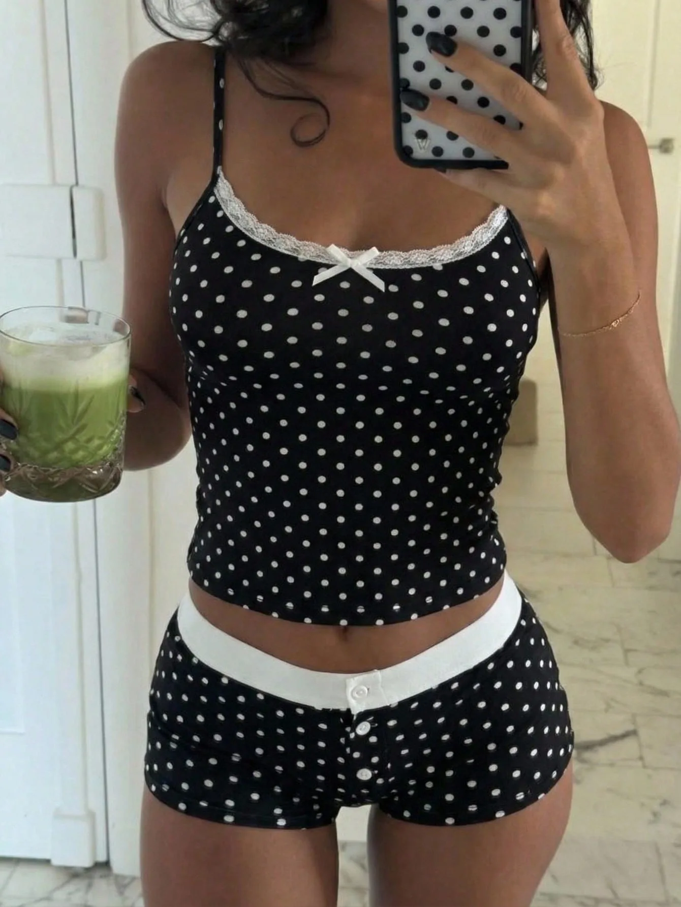 Comfortable casual spice girl suit, polka-dot retro lace stitching short vest with thin suspenders , slim hip shorts two-piece
