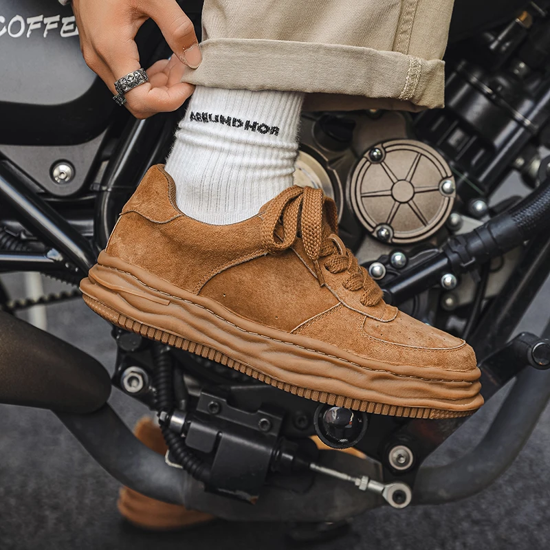 Men's Shoes: Luxury Trainers,Casual Sneakers,  Breathable Race Running Shoes, and Fashion Loafers for Men.