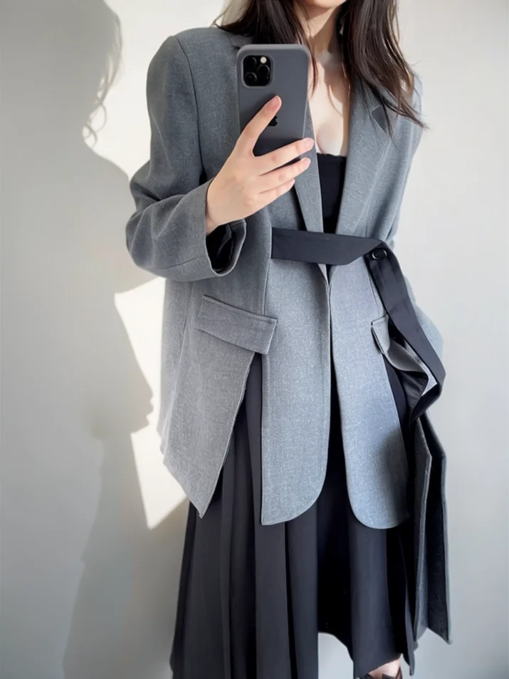 

Новые женские блейзеры и пальто: Изысканные, декорированные, с воротником, роскошные, с вентилируемыми вставками, экспертная модель.