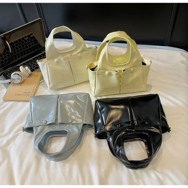 

Trendy Elegant Leather Diaper Bag For Women Designer Large Capacity Tote Luxury Minimalist Classic Stylish Commuter Shoulder