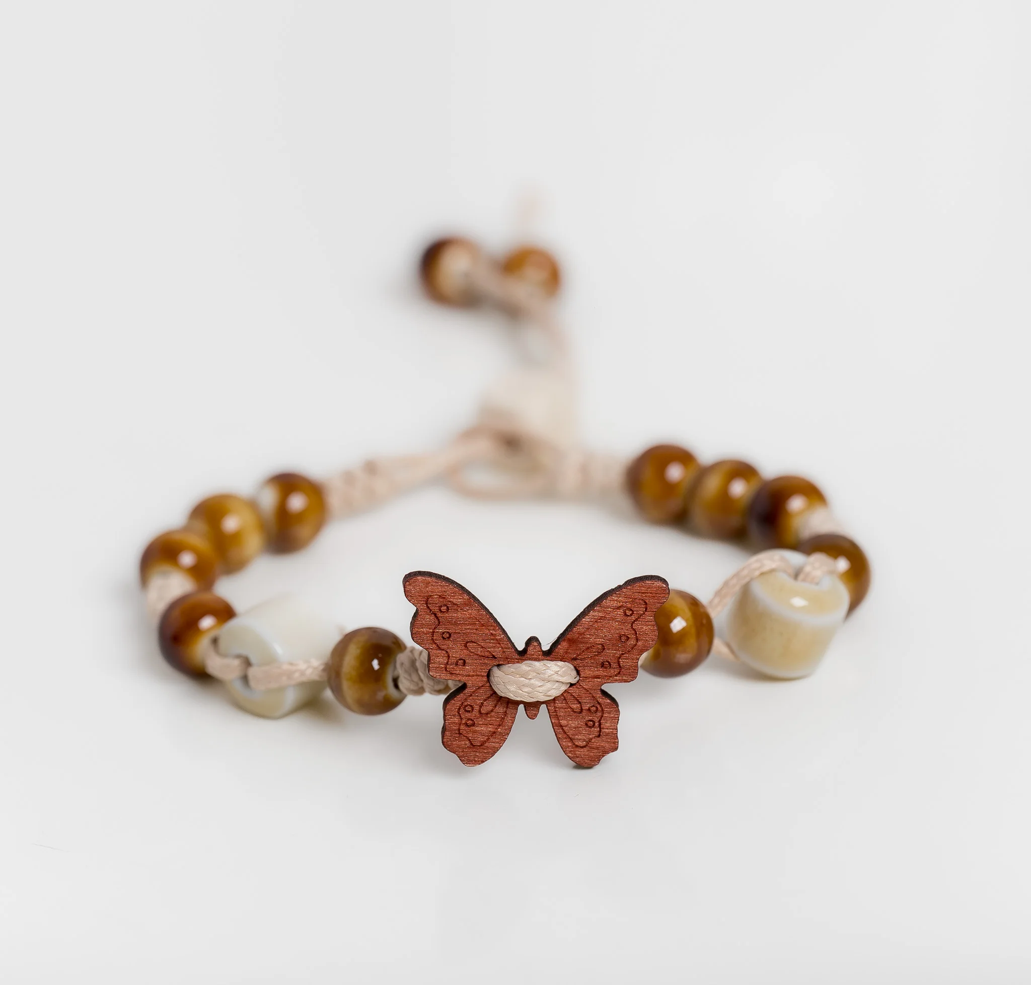 Spotted Wooden Butterfly Bracelet Handmade Adjustable Wax Cord Mixed Material Dainty Jewelry Natural Style for Girls Daily Wear