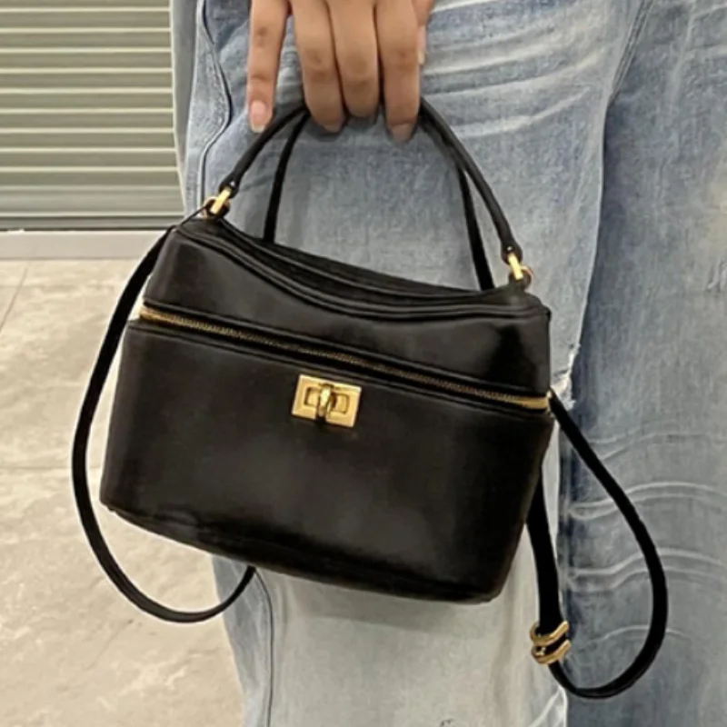 

Luxury Frosted Cosmetic Bag Fashion Lock Design Women Box-style Shoulder Bag Casual Zipper Portable Cosmetic Bag Messenger Bag